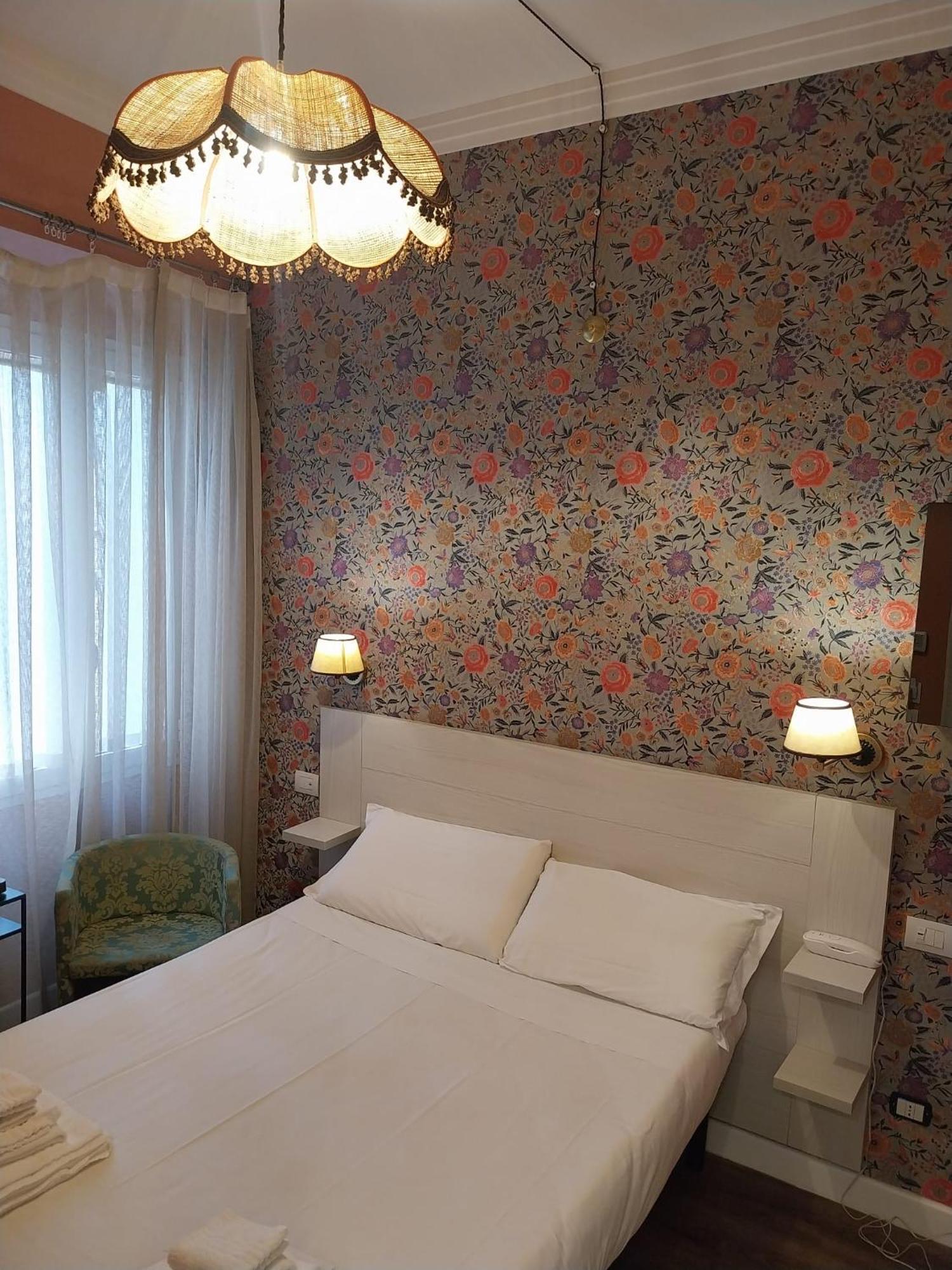 Montreal Hotel Florencia